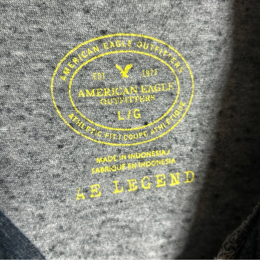 American Eagle Outfitters Athletic Fit Gray Hooded Long Sleeve Shirt Size Large - Picture 3 of 8